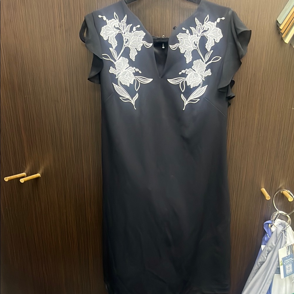 White House Black Market Sheath Mini Dress Black And White